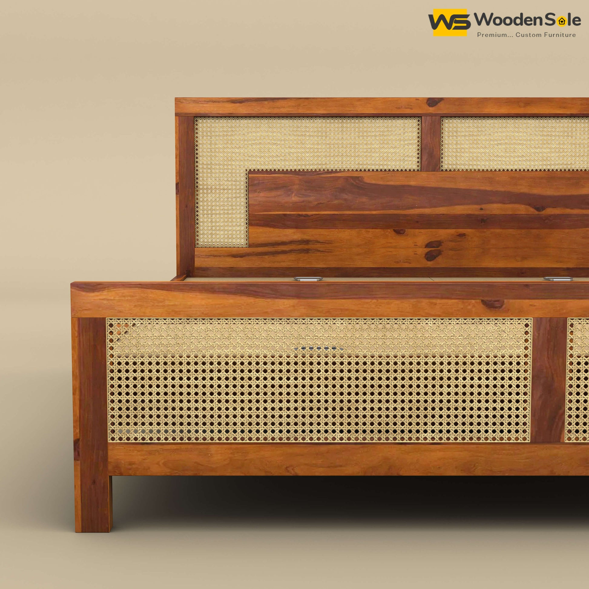 Wooden Sole Rattan Bed (King Size, Honey Finish)